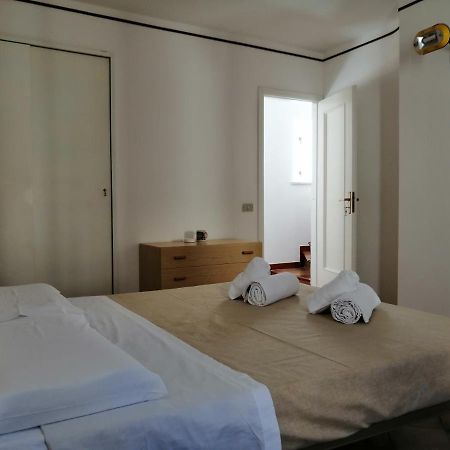 Una Stanza A Cefalù Extérieur photo