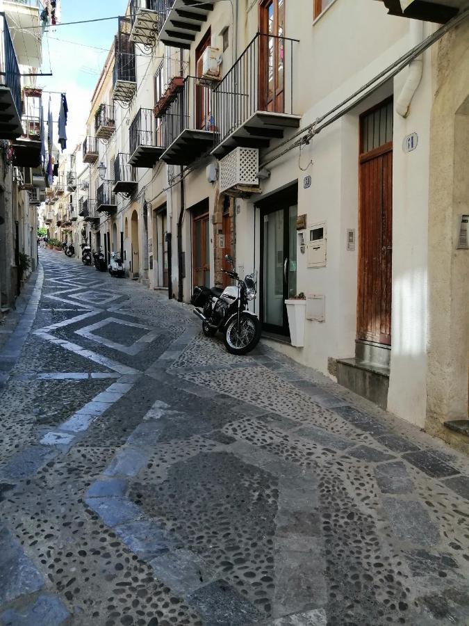Una Stanza A Cefalù Extérieur photo