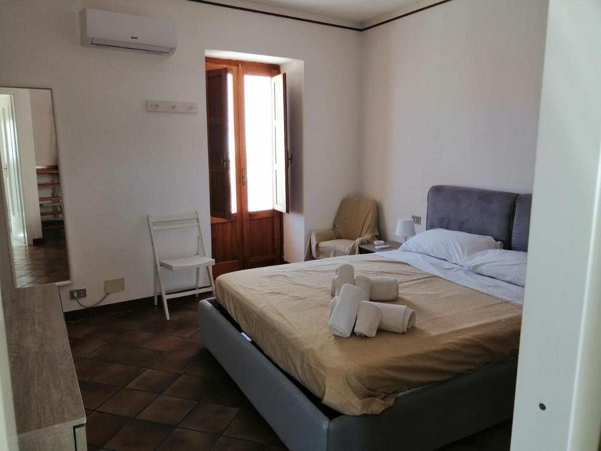 Una Stanza A Cefalù Extérieur photo