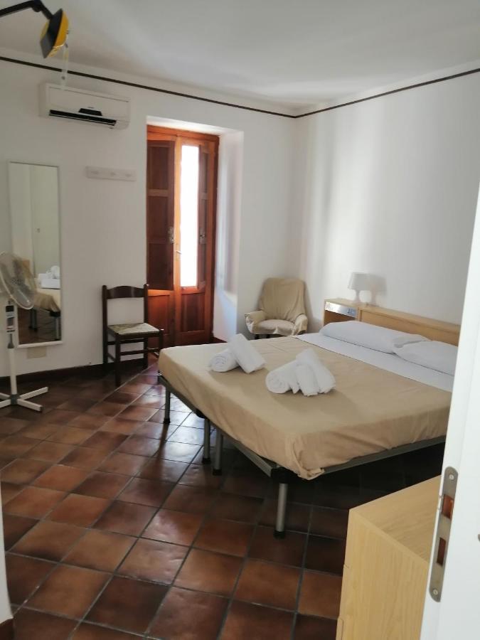 Una Stanza A Cefalù Extérieur photo